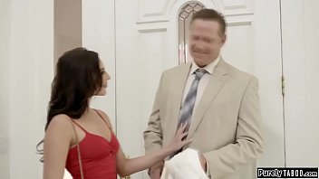 [StepDad, SmallTits, Her Blindfolded StepDad] Been Dating Weeks And Not Sen Him For Sex