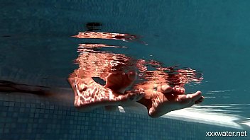 [18yo, Hot Teens Underwater, Russaka] Sex Berendei